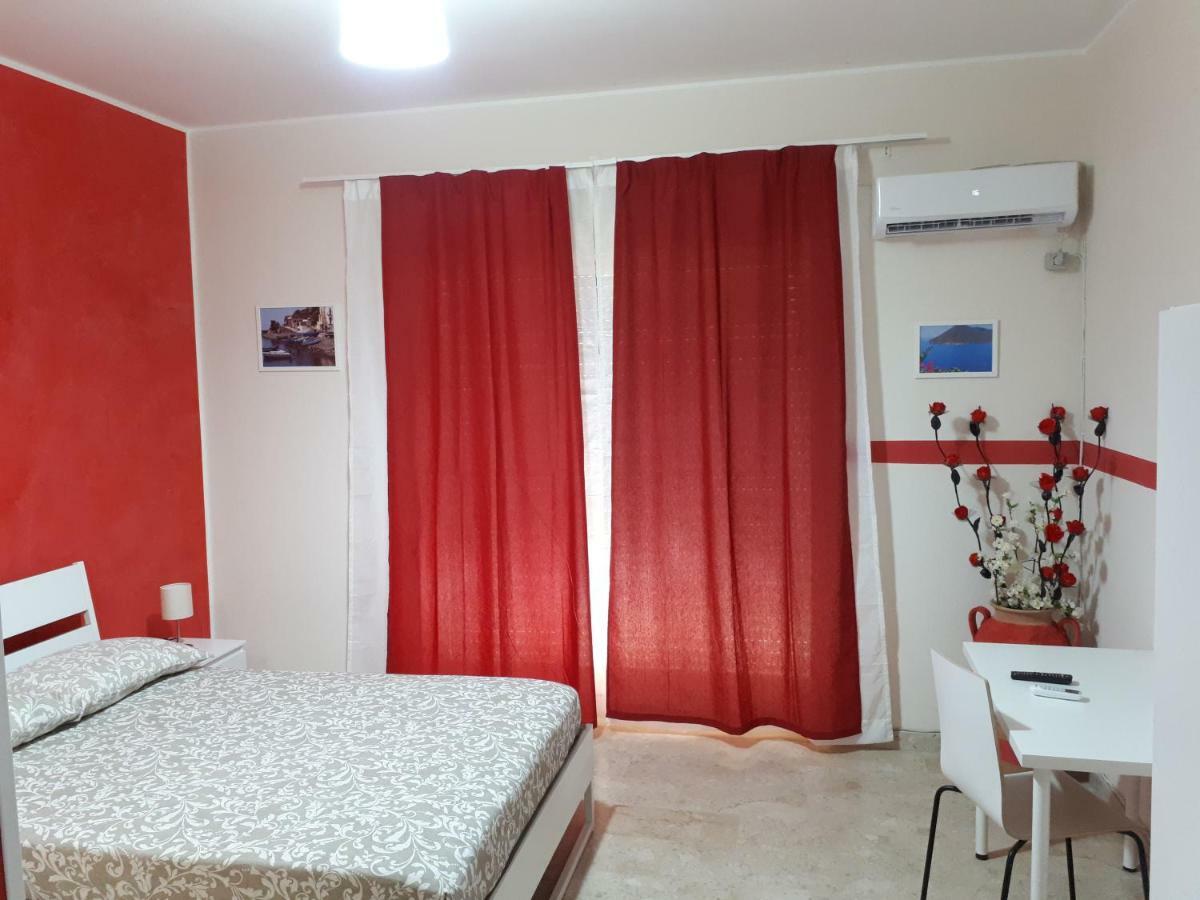 B&B Sicilia Мессина Номер фото